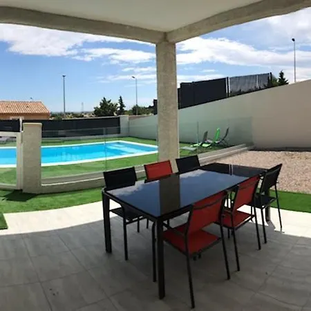 Les Agrumes Holiday home
