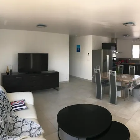 Les Agrumes Holiday home *